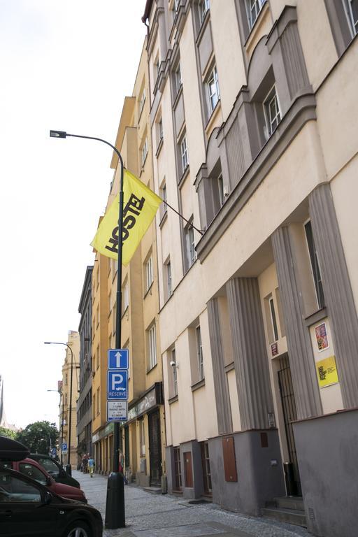 Dizzy Daisy Hostel Prague Extérieur photo