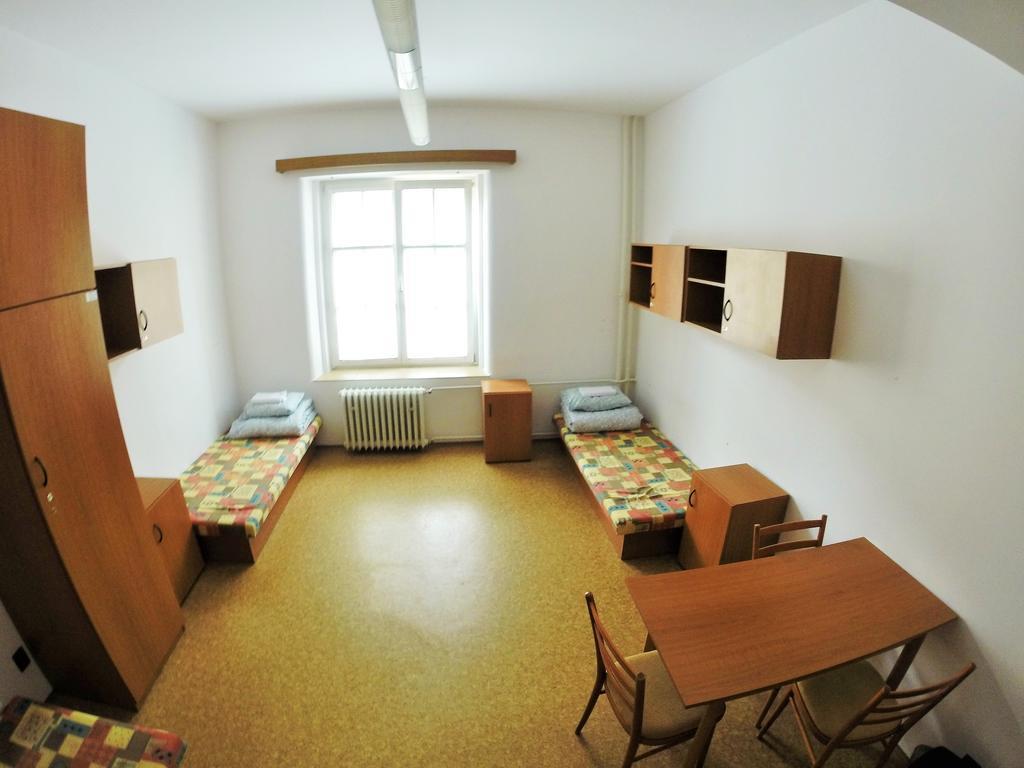 Dizzy Daisy Hostel Prague Chambre photo