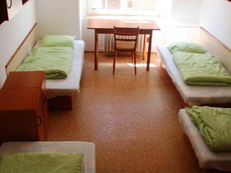 Dizzy Daisy Hostel Prague Extérieur photo